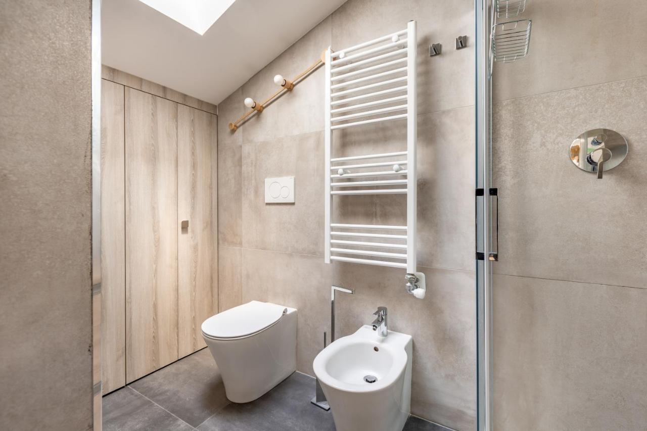 Cozy Studio W/Parking 5 Min Walk From The Bus Stop Mailand Exterior foto